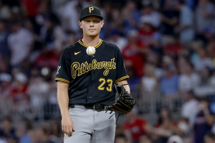 Pirates drop series opener to Braves
